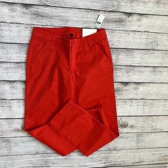 GAP Pants - NWT Gap Vintage Rolled Crop Pants Size 0